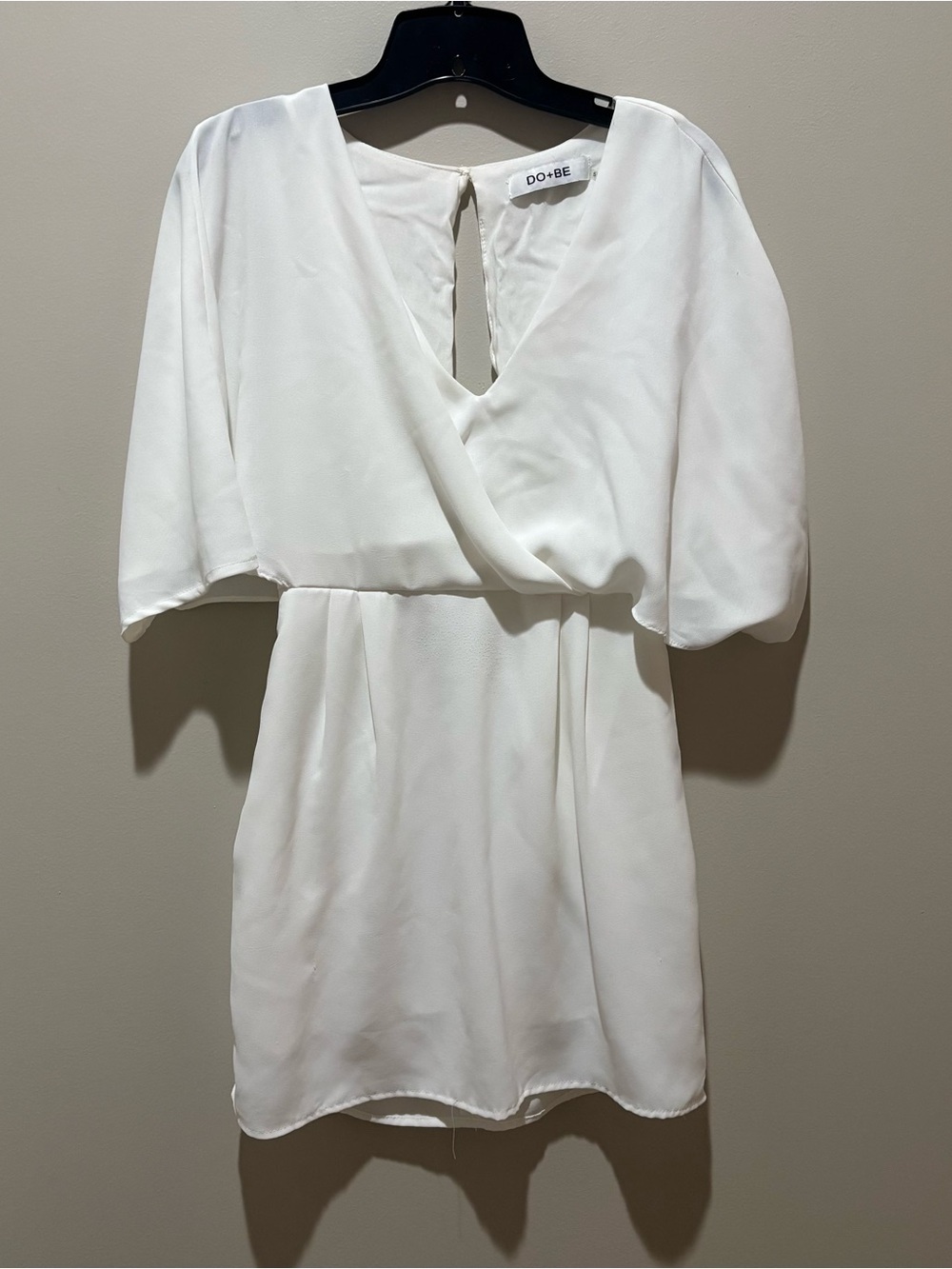 DO+BE White Mini Dress with V-Neck and Dolman Sleeves